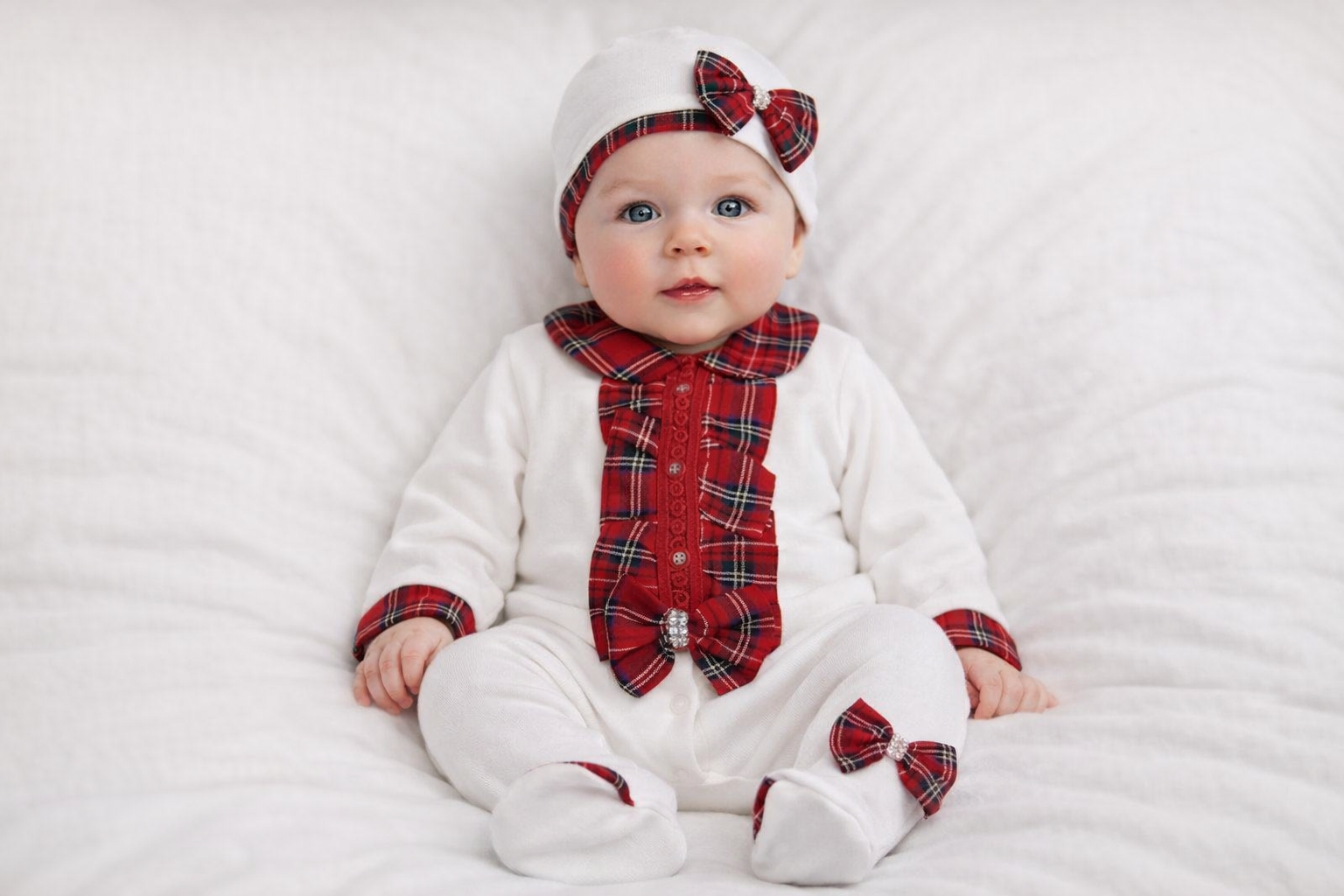 Ivory Tartan Ruffle All In One & Hat by Visara Vivaki (3-9 Months)