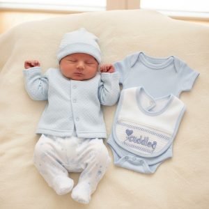 Sky Smocked Cuddles 5-Piece Set – by Tiny Chick (3-8 lbs)