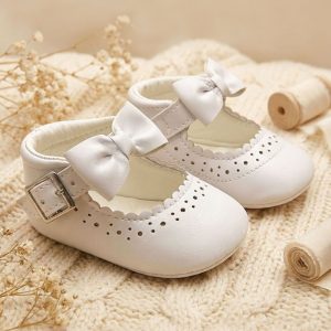 White Bow Shoe – by Sevva (Choose EUR 16–20)