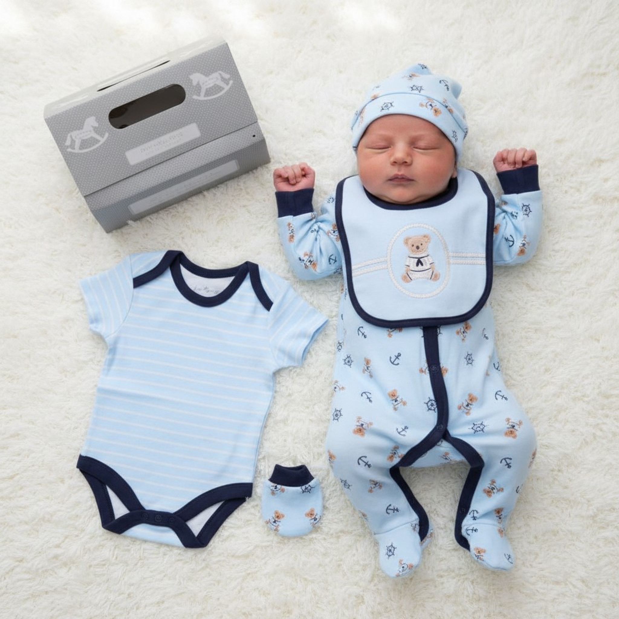 Teddy Box 5 Piece Layette Set – by Rock a Bye Boutique (Newborn –6 Months)