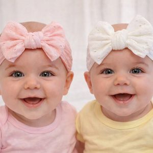 Pink & White Broderie Twin Pack Stretch Bow Headband Set – by Nursery Time (0–18 Months)
